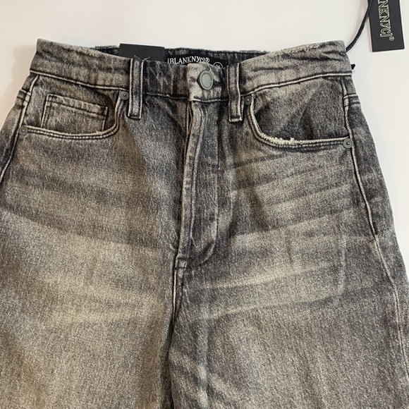 NWT BLANK NYC Baxter Ribcage Straight Jeans stonewashed Black, 25, button fly - Picture 3 of 8